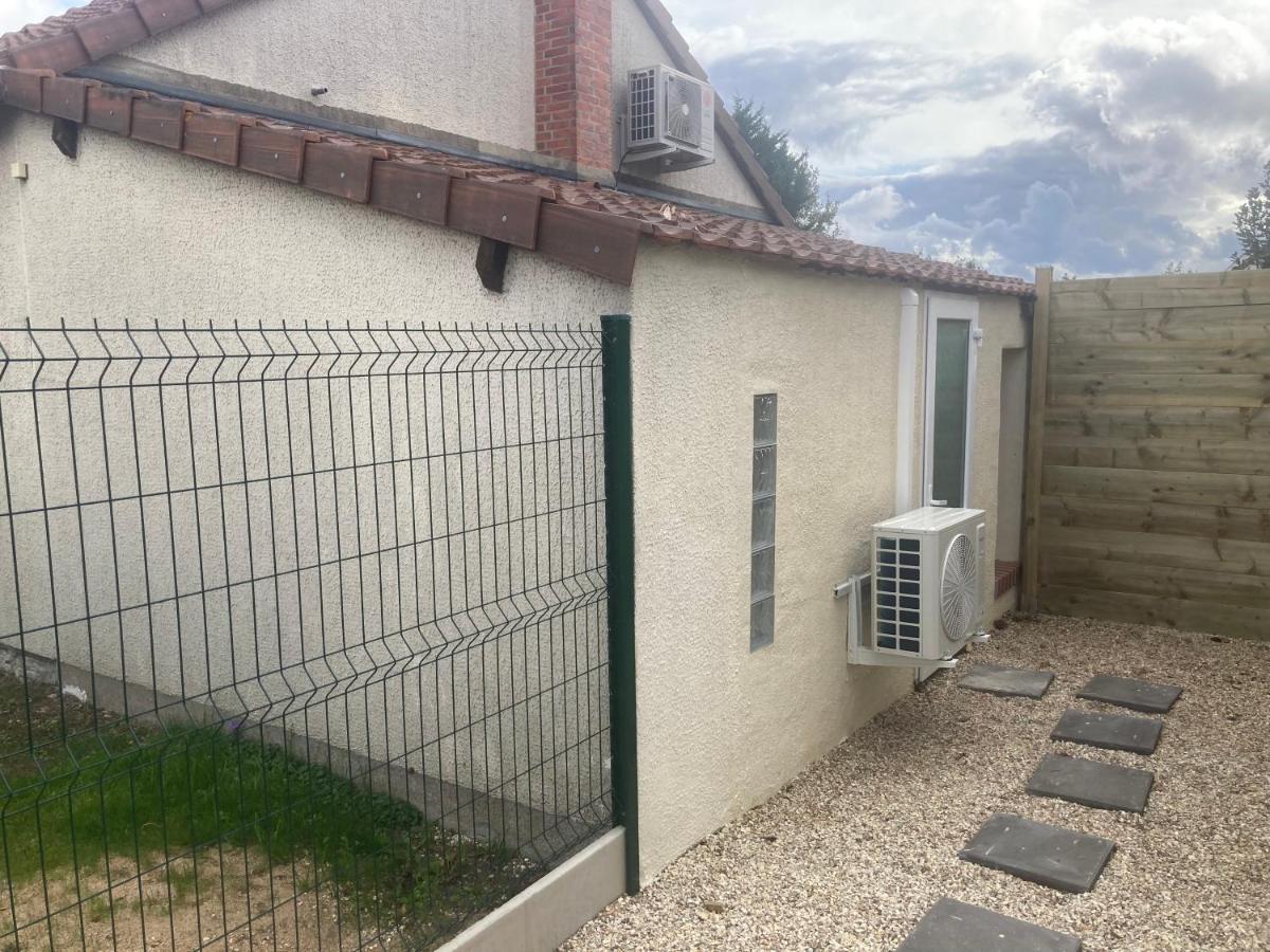 Maisonnette Neuve Avec Jardin Privatif Saran Εξωτερικό φωτογραφία